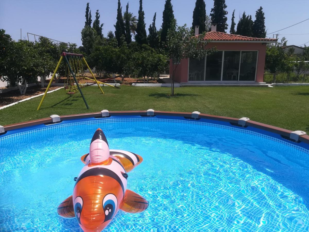 Marathon Beachside Villa 100M From The Beach شينياس المظهر الخارجي الصورة