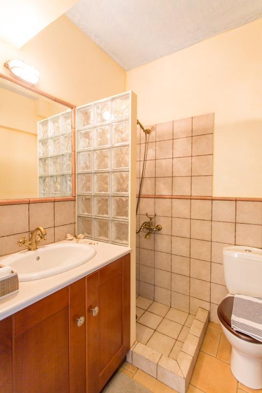 Marathon Beachside Villa 100M From The Beach شينياس المظهر الخارجي الصورة