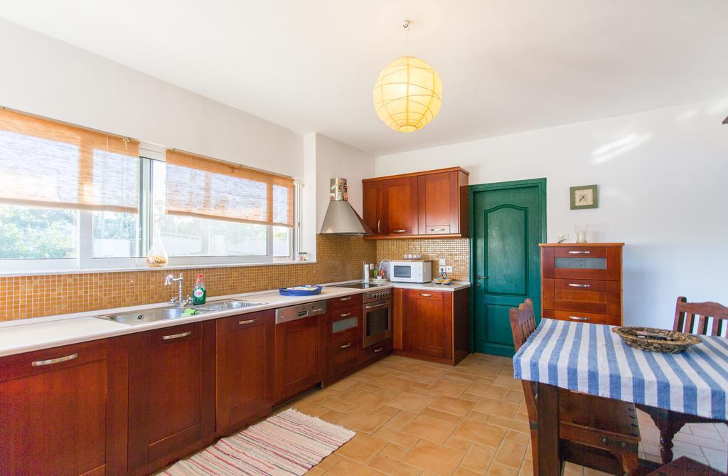 Marathon Beachside Villa 100M From The Beach شينياس المظهر الخارجي الصورة