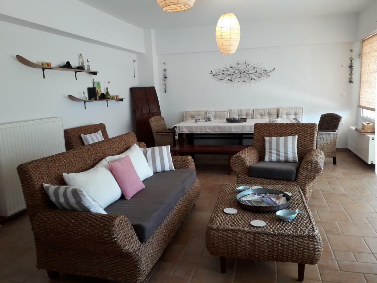 Marathon Beachside Villa 100M From The Beach شينياس المظهر الخارجي الصورة