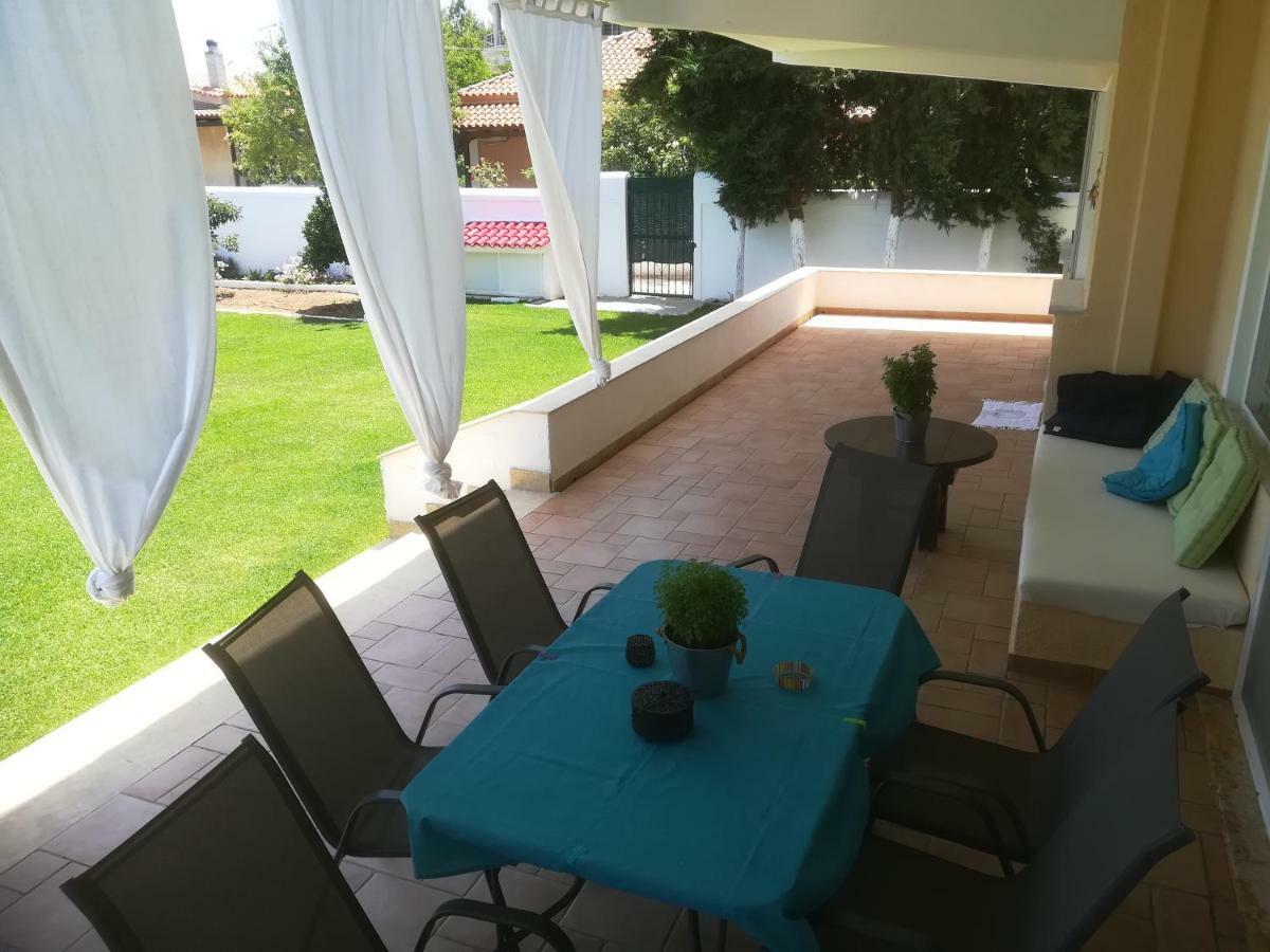 Marathon Beachside Villa 100M From The Beach شينياس المظهر الخارجي الصورة