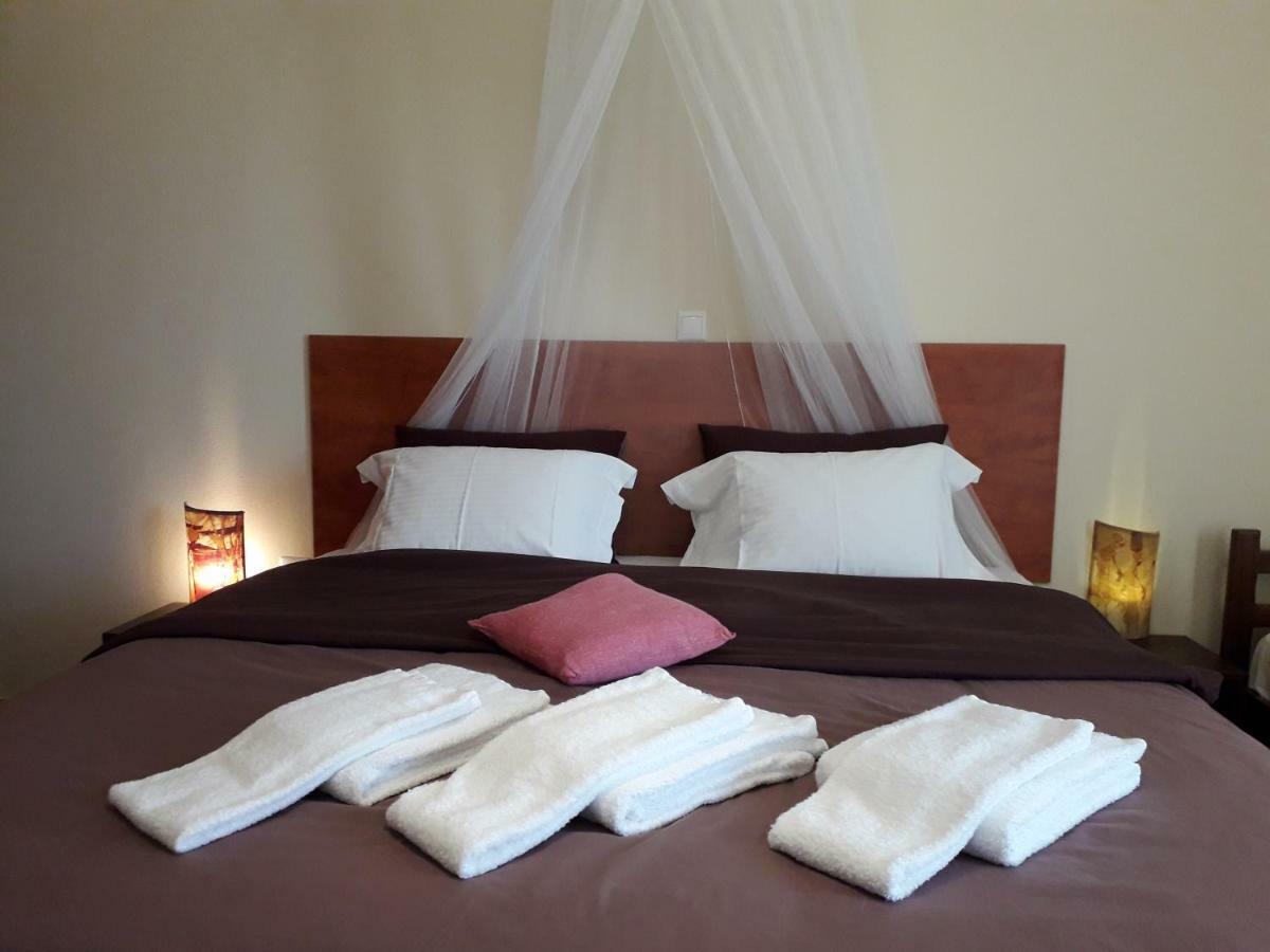 Marathon Beachside Villa 100M From The Beach شينياس المظهر الخارجي الصورة