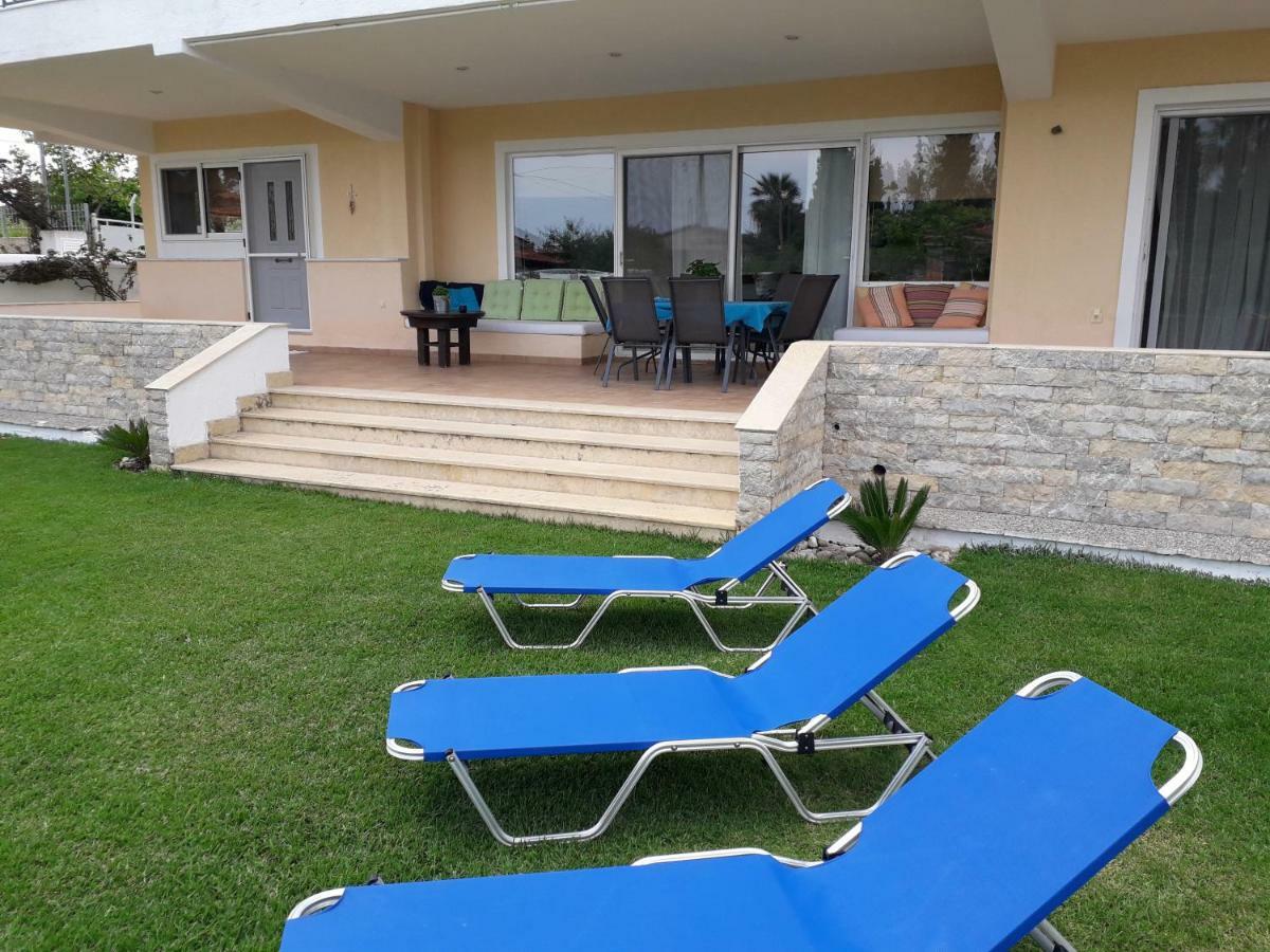 Marathon Beachside Villa 100M From The Beach شينياس المظهر الخارجي الصورة